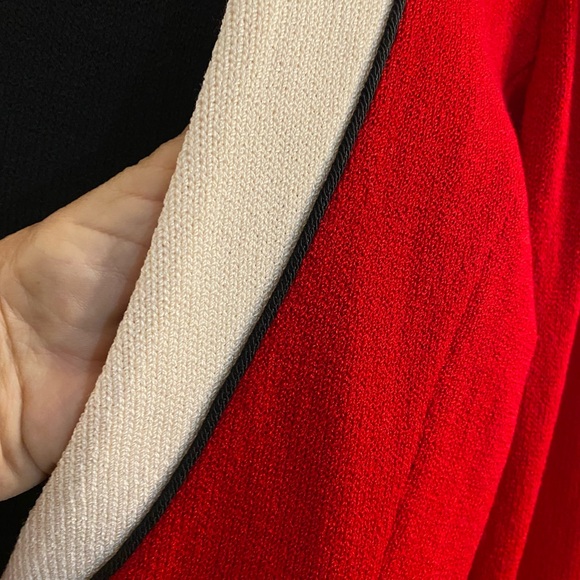ST JOHN COLLECTION item incl the MARIE GRAY,red knit swsize 12 (Vtg) - Picture 11 of 13